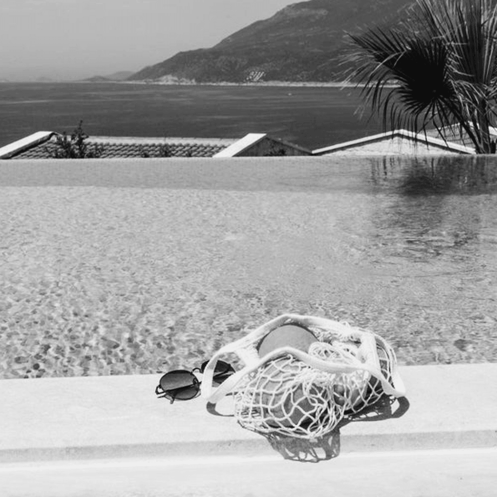 Natuurlijke Gloed & Bescherming: QMS Active Glow SPF50 - Qcosmetics