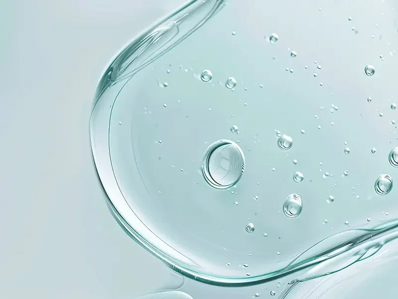 Hydrateer intensief met QMS producten met hyaluronzuur. Voor een volle, gladde huid met een gezonde, jeugdige uitstraling.