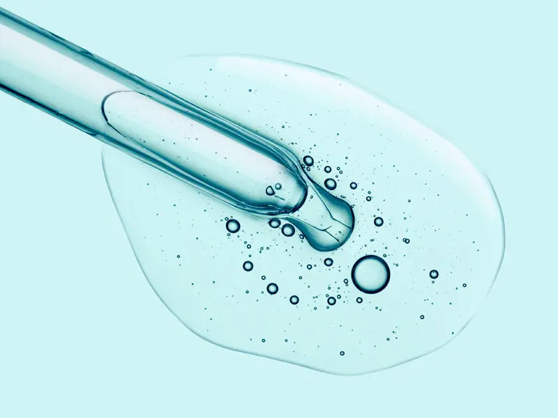 Versterk de huid met QMS-producten met het liposomencomplex. Deze geavanceerde technologie ondersteunt een optimale opname van actieve ingrediënten en helpt de huid intensief te verzorgen. Voor een soepelere, gladdere huid met een frisse, vitale uitstraling.