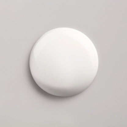 Textuur van QMS ILLUMIntense Serum – lichte, zijdezachte serumformule