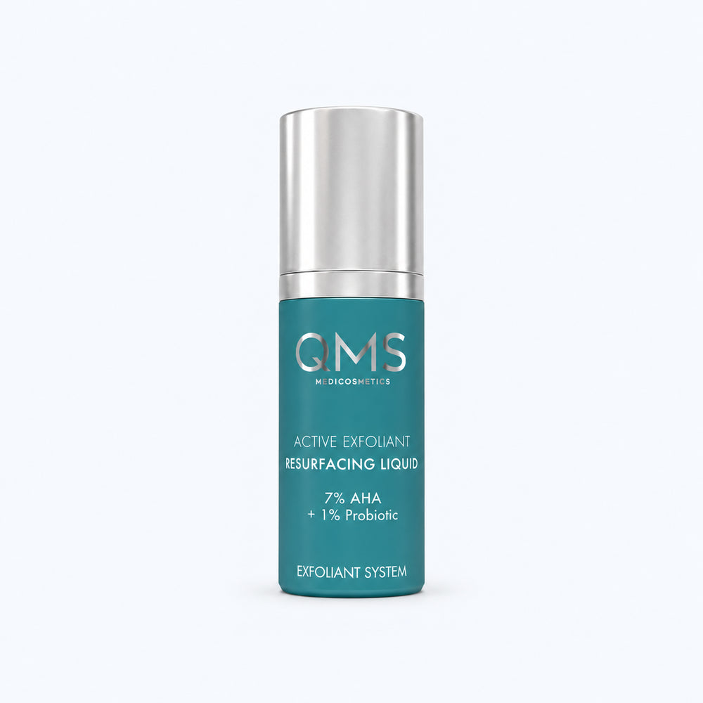 QMS 7% AHA Active Exfoliant Resurfacing Liquid verwijdert dode huidcellen en helpt de huidtextuur verfijnen voor een gladde, frisse uitstraling.