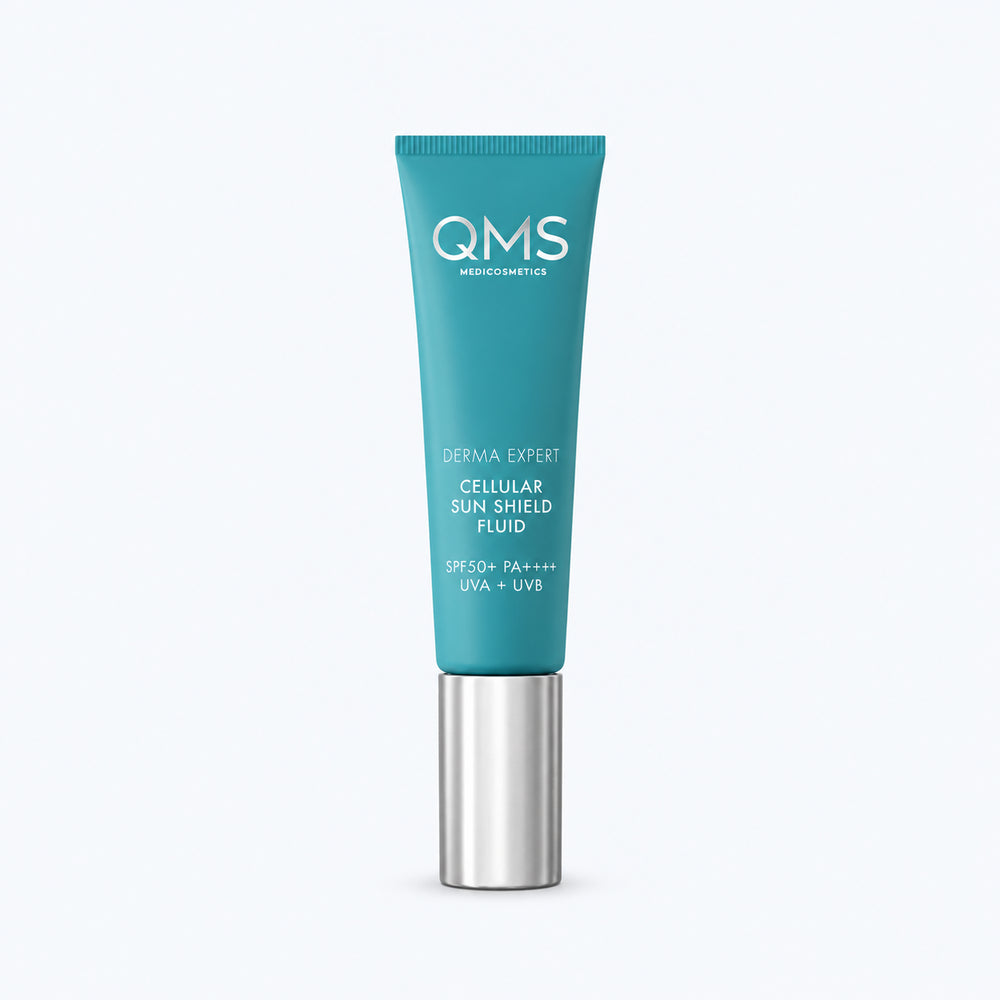 QMS Cellular Sun Shield Fluid SPF 50+ biedt hoge UVA- en UVB-bescherming met een zijdezachte, transparante finish. Ontdek bij Qcosmetics.