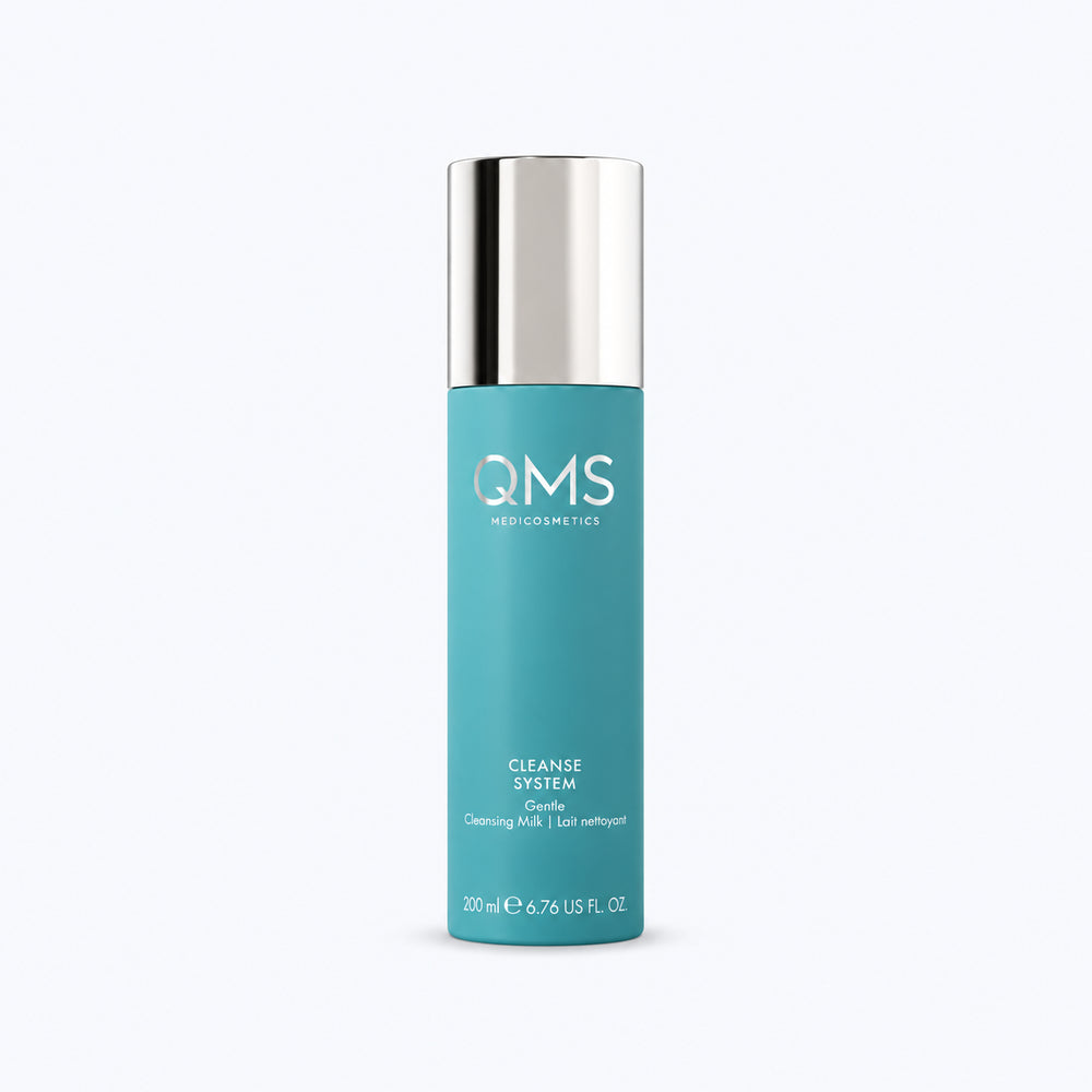 QMS Gentle Cleansing Milk verwijdert vuil en make-up en behoudt de natuurlijke huidoliën. Milde reiniging voor alle huidtypen.